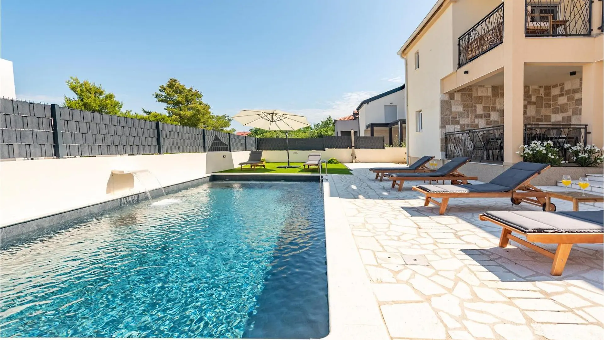 Casa vacanze Cozy Home In Vrsi With Outdoor Swimming Pool